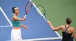 Turnajová jednička Karolína Plíšková vypadla na grandslamovém US Open už ve druhém kole. Česká tenistka nestačila na Caroline Garciaovou a s Francouzkou prohrála v New Yorku 1:6 a 6:7.