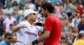 Skvělou kariéru Andyho Roddicka ukončil v osmifinále US Open Del Potro