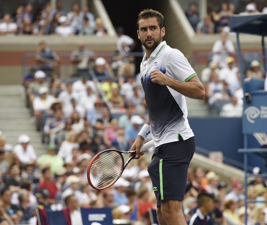 Marin Čilič porazil v semifinále turnaje US Open Švýcara Rogera Federera hladce ve třech setech 6:3 , 6:4, 6:4 a zahraje si své první grandslamové finále kariéry. Soupeřem mu bude Japonec Nišikori.