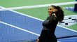 Serena Williamsová postoupila na tenisovém US Open do třetího kola. Světovou dvojku Anett Kontaveitovou porazila 7:6, 2:6, 6:2