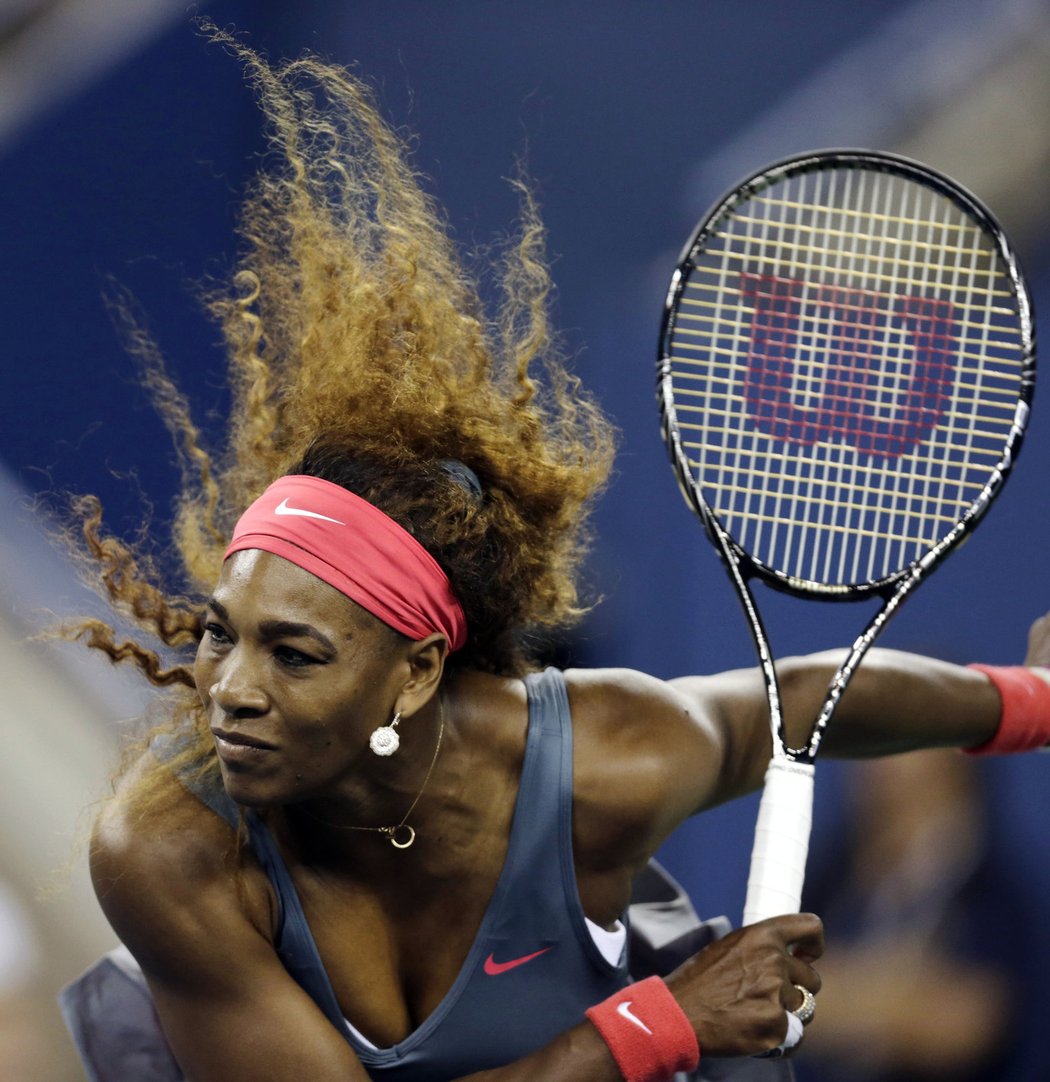 Serena Williamsová už prvním zápasem proti Schiavoneové ukázala, kdo je na US Open největší favoritkou