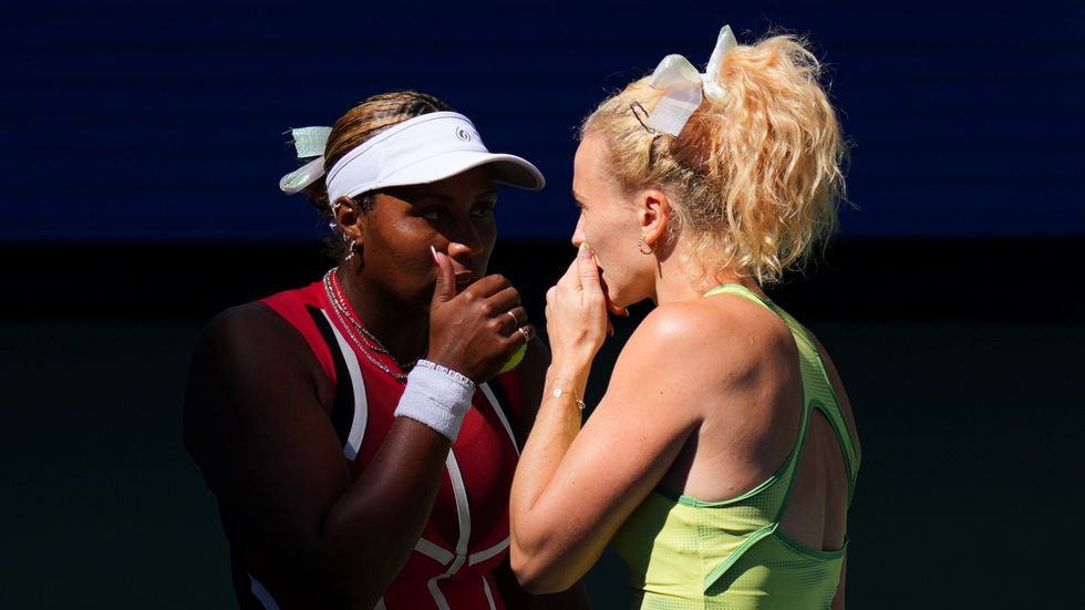 Kateřina Siniaková s Taylor Townsendovou postoupily do finále čtyřhry na US Open