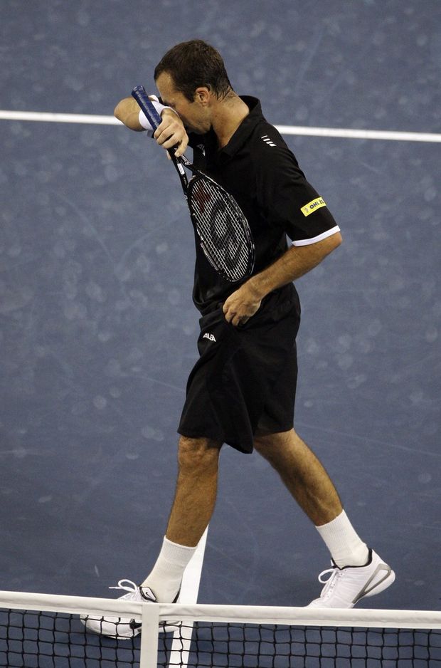 Radek Štěpánek se proti Djokovičovi spíš trápil Radek Štěpánek se proti Djokovičovi spíš trápil