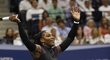 Serena Williamsová pokračuje v krasojízdě