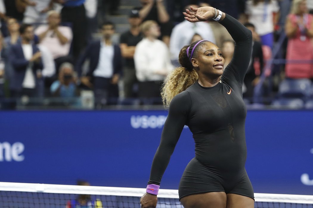 Serena Williamsová postoupila do semifinále bez větších potíží