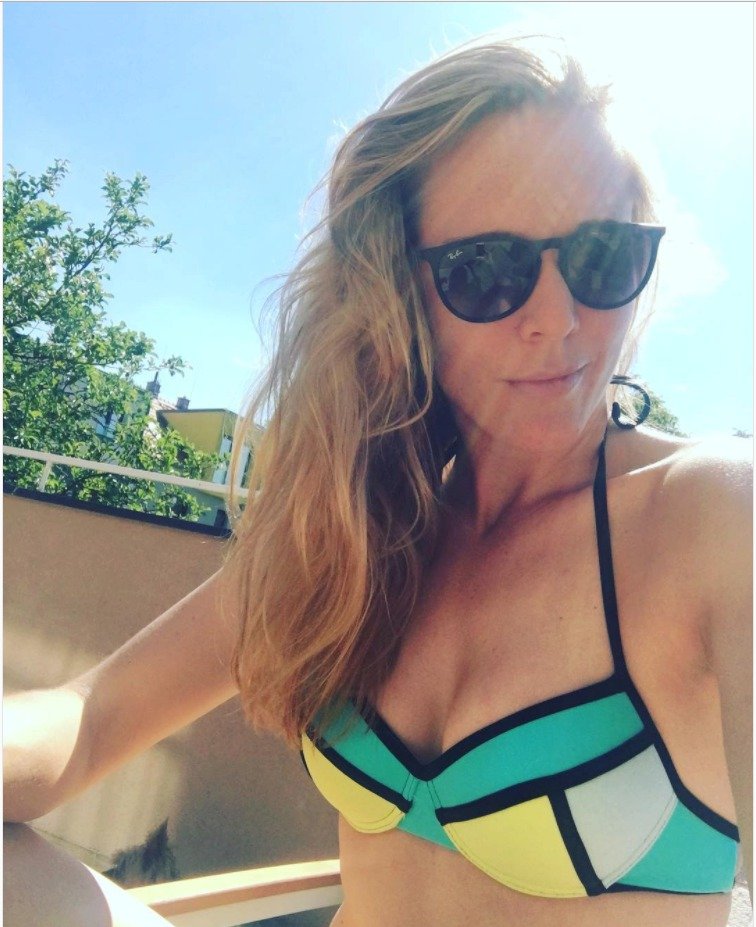 Bývalá tenistka Nicole Vaidišová se ukázala v plavkách a prozradila, že fotka nepochází od moře, ale z Prahy. 