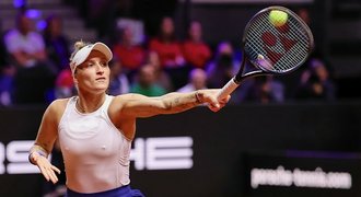 Vondroušová vyřadila světovou dvojku a ve Stuttgartu je v semifinále