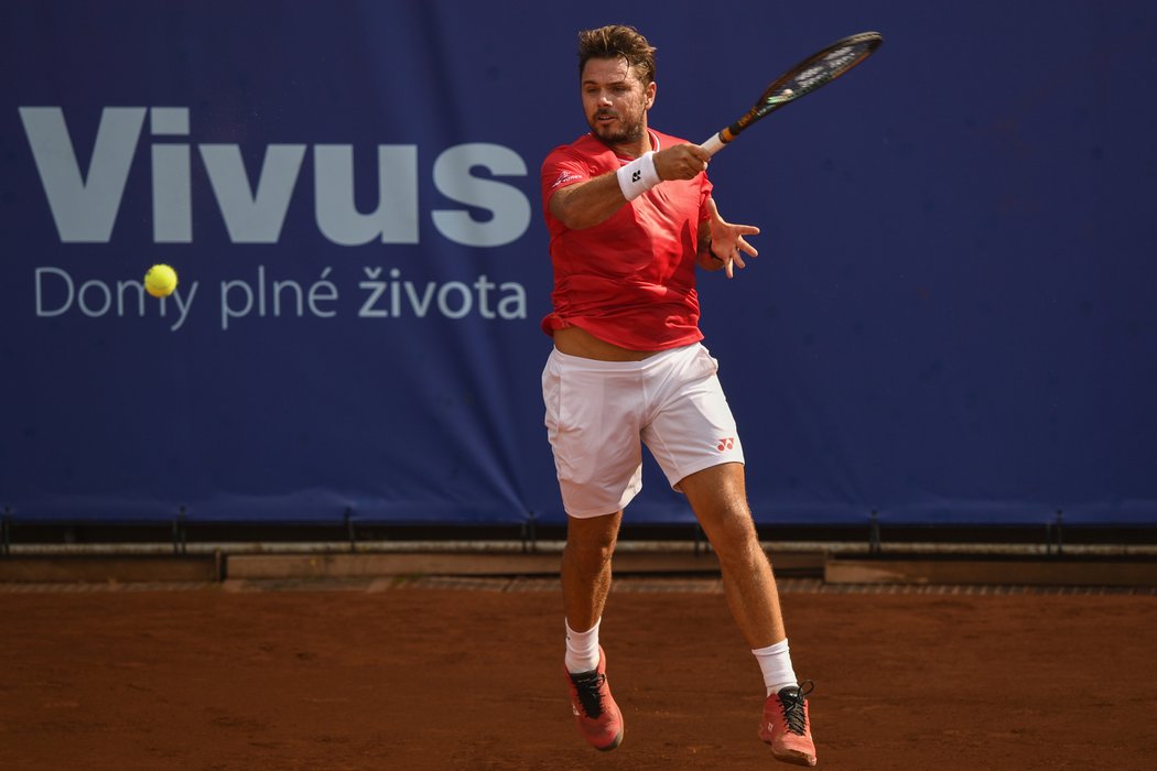 Stan Wawrinka začal v Praze vítězstvím