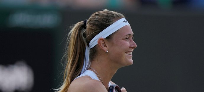 Obrovská radost Marie Bouzkové po postupu do čtvrtfinále Wimbledonu