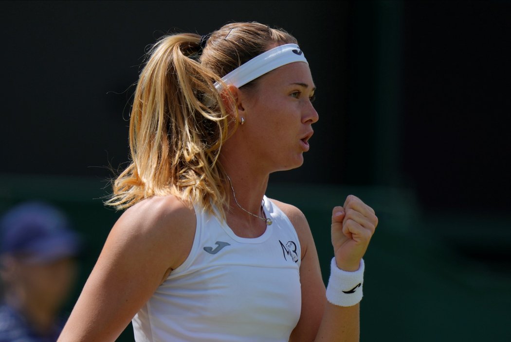 Tenistka Marie Bouzková se jakožto jediná česká zástupkyně dostala do čtvrtfinále Wimbledonu