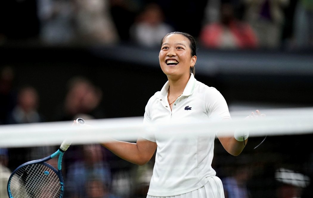 Mimo neukázněné fanoušky je velkým pozdvižením letošního Wimbledonu Harmony Tanová, která vyřadila legendární Serenu Williamsovou