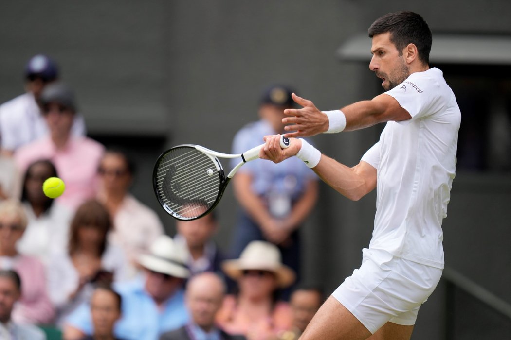 Srbský tenista Novak Djokovič během finále Wimbledonu