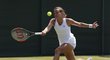 Barbora Strýcová v zápase třetího kola Wimbledonu proti Julii Görgesové