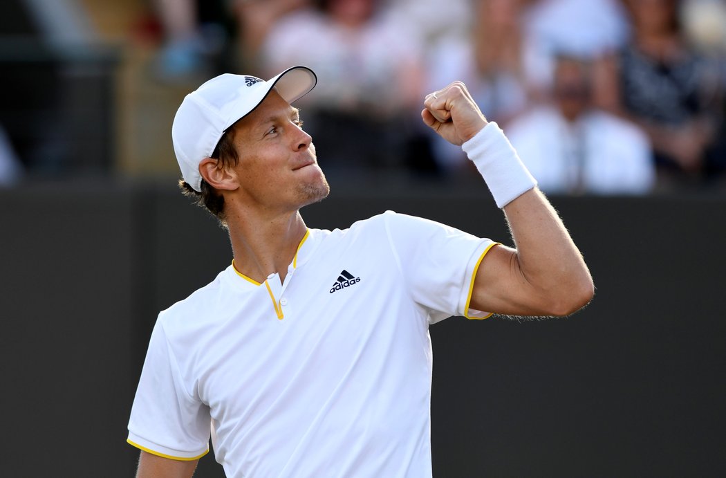 Tomáš Berdych krátce poté, co se dostal do čtvrtfinále Wimbledonu