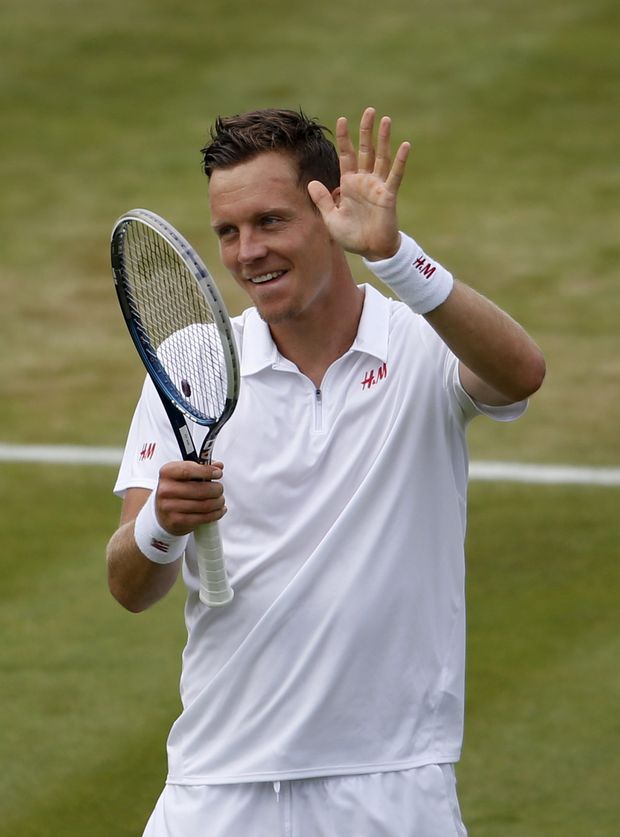 Berdych postupuje. Ostatní favorité na wimbledonské trávě klopýtají, Berdych první dvě kola zvládl suverénně Berdych postupuje. Ostatní favorité na wimbledonské trávě klopýtají, Berdych první dvě kola zvládl suverénně