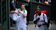 Serena Williamsová, Andy Murray postoupili do osmifinále wimbledonského deblu po výhře 7:5, 6:3 nad Francouzem Fabricem Martinem a Američankou Raquel Atawovou