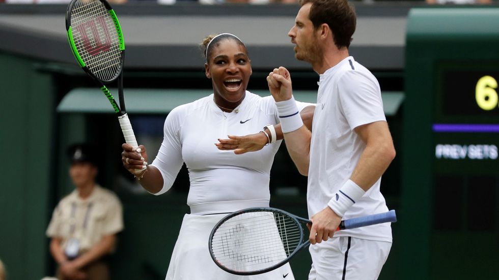 Serena Williamsová, Andy Murray postoupili do osmifinále wimbledonského deblu