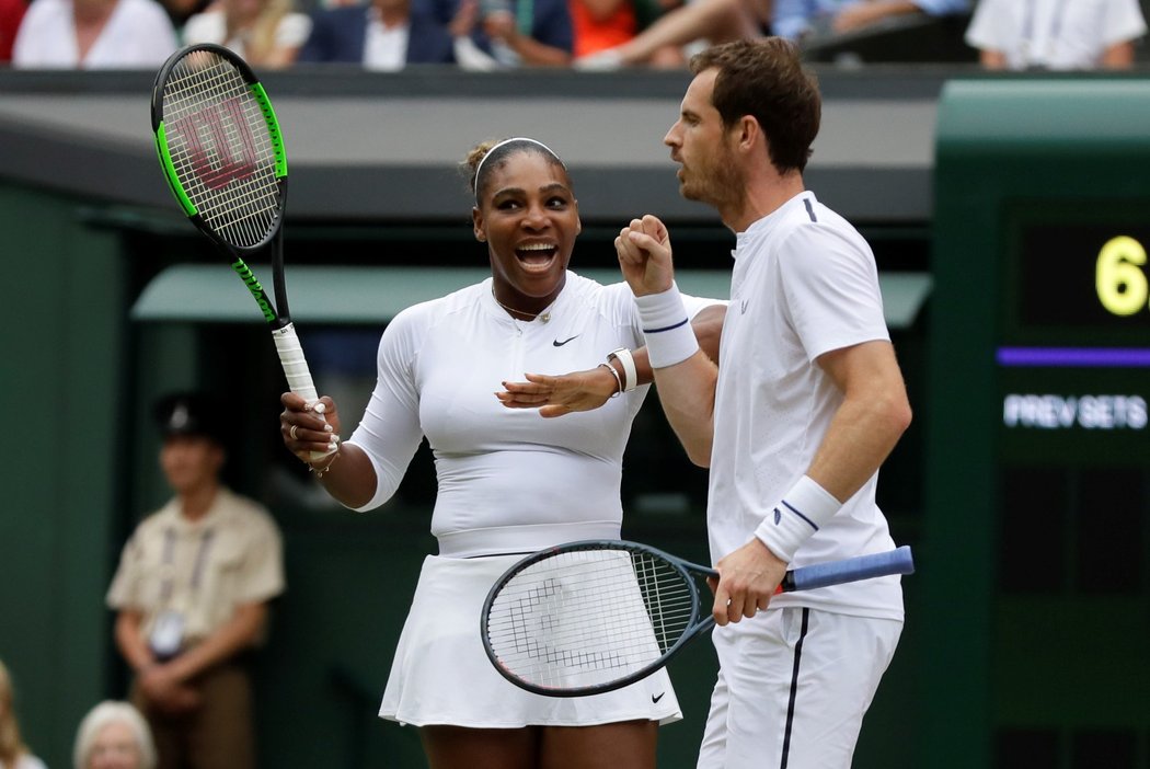 Serena Williamsová, Andy Murray postoupili do osmifinále wimbledonského deblu