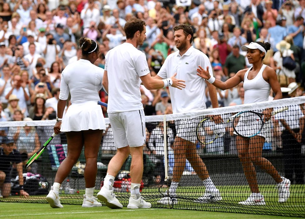 Serena Williamsová, Andy Murray postoupili do osmifinále wimbledonského deblu