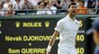 Srb Novak Djokovič titul ve Wimbledonu neobhájí. Vítěz posledních čtyř grandslamů prohrál ve třetím kole s Američanem Samem Querreym 6:7, 1:6, 6:3, 6:7.