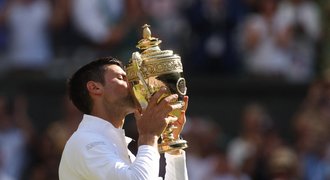 Velký obrat Djokoviče! Zdolal Kyrgiose, má sedmý titul z Wimbledonu