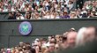Na návštěvníky Wimbledonu si tamní obyvatelé opakovaně stěžují. Důvodem jejich nevybíravé chování