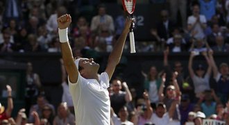 Legenda žije! Federer úchvatným obratem překonal i Navrátilovou