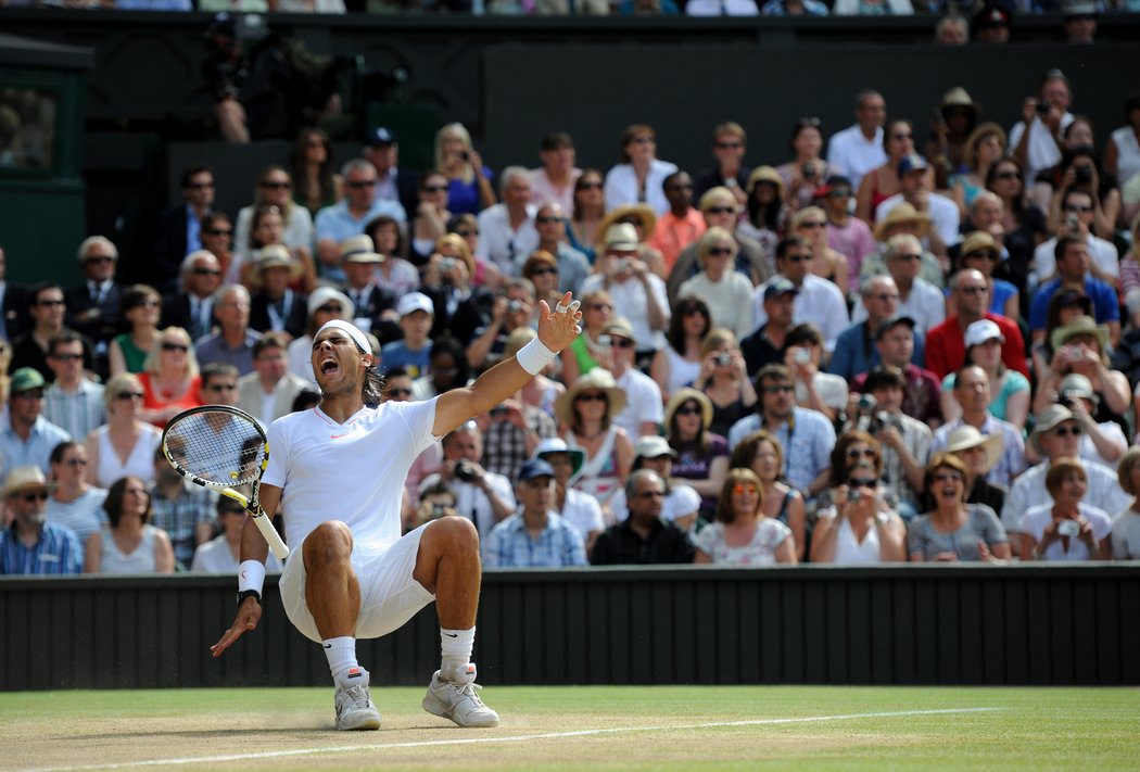 Rafael Nadal v eforii vítěze Wimbledonu