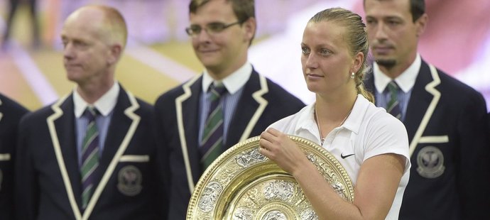 Už je zase můj! Petra Kvitová si užívá podruhé v kariéře pocitu vítězky slavného Wimbledonu
