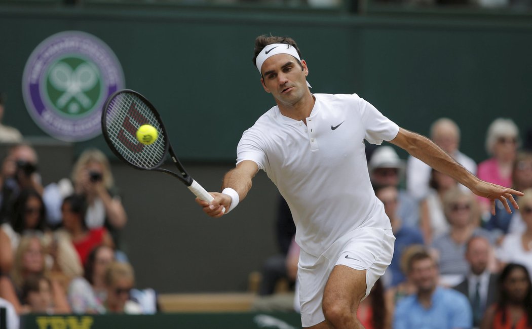 Roger Federer je na Wimbledonu ve velké formě