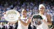 Wimbledonská vítězka Marion Bartoliová z Francie (vlevo) a poražená finalistka Sabine Lisická z Německa