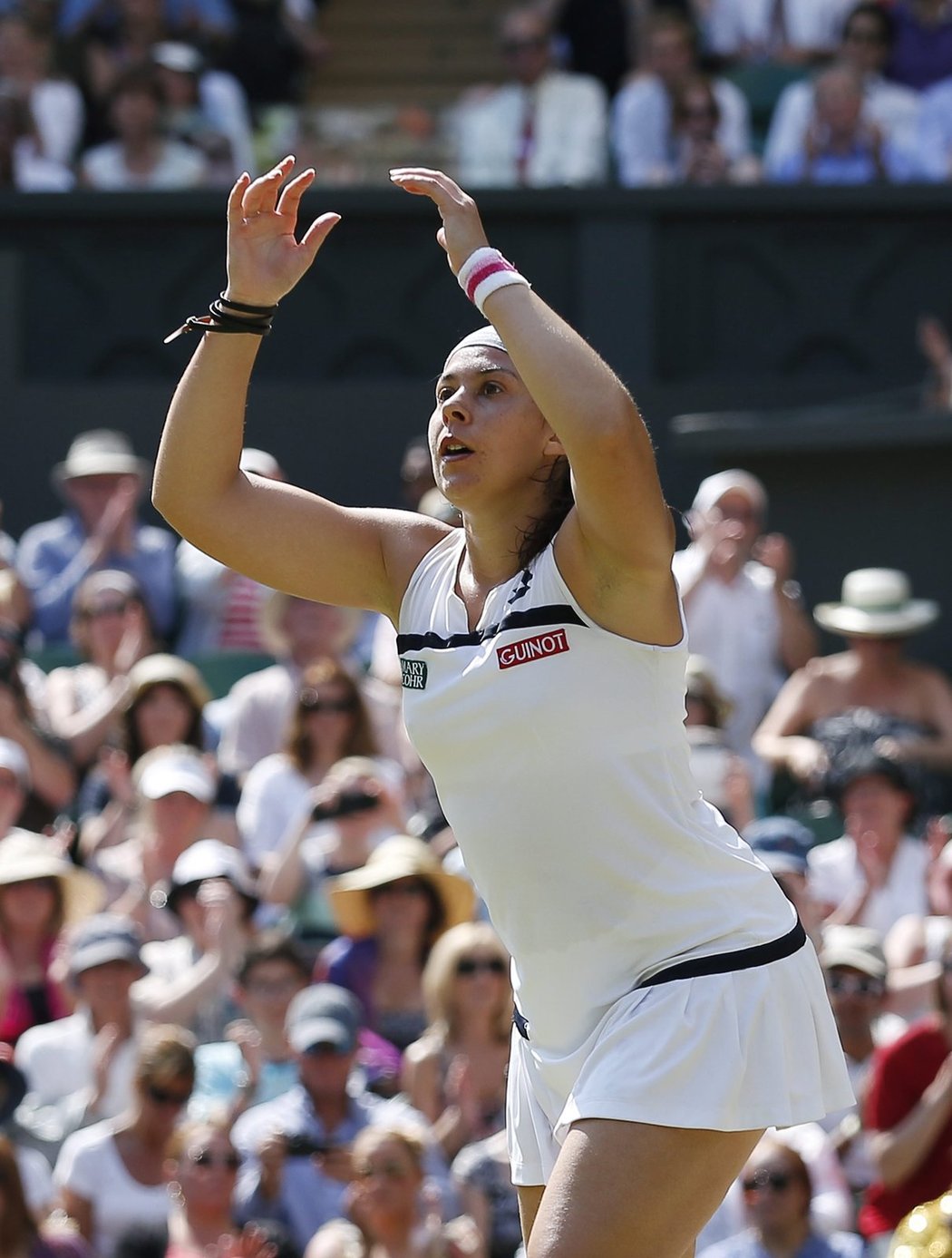 Francouzská tenistka Marion Bartoliová se raduje, vyhrála slavný Wimbledon