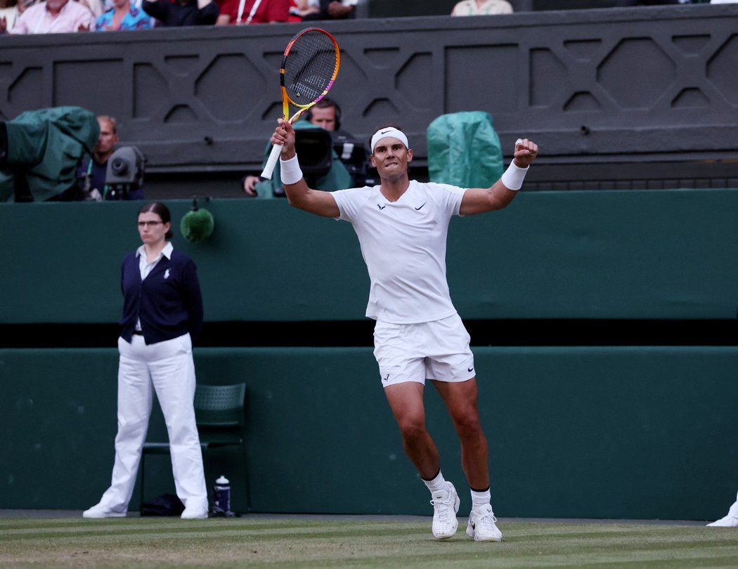 Tenista Rafael Nadal chce být u své těhotné manželky co nejdříve