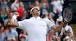 Obří vlna euforie zachvátila Rogera Federera po vítězství v semifinále Wimbledonu nad Rafaelem Nadalem