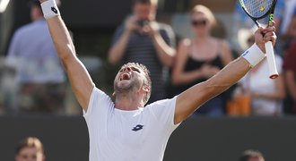 Veselý zdolal Fogniniho, v osmifinále Wimbledonu vyzve Nadala