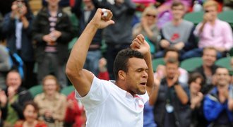 Kvůli dešti se načekal. Tsonga přihrál 3D televizi dalšímu iSport Expertovi