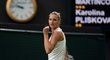 Karolína Plíšková se raduje z úspěšné výměny v zápase s Terezou Martincovou Karolína Plíšková se raduje z úspěšné výměny v zápase s Terezou Martincovou