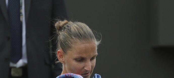 Karolína Plíšková přemítá nad svým výkonem v osmifinále Wimbledonu proti Kiki Bertensové