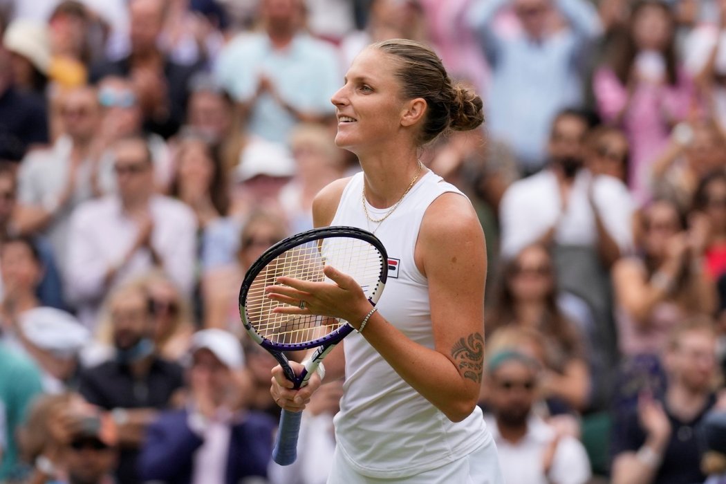 Karolína Plíšková slaví postup do wimbledonského finále