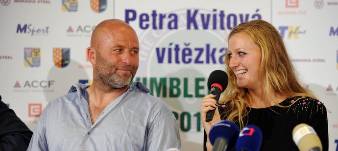 Petra Kvitová po boku svého trenéra Kotyzy