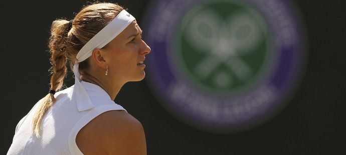 Dvojnásobná wimbledonská šampionka Kvitová během zápasu s Francouzkou Mladenovicovou