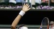 Petra Kvitová suverénně postoupila do osmifinále Wimbledonu, ale trápí ji nepříjemné zranění stehenního svalu