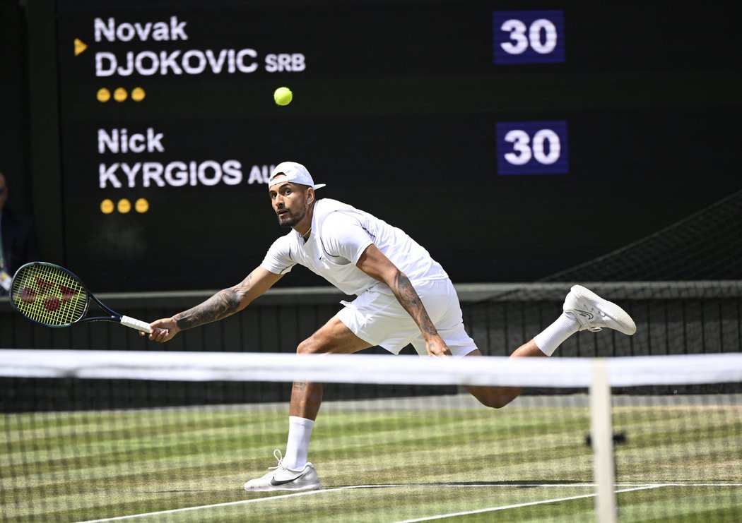 Wimbledonské finále mezi Novakem Djokovičem a Nickem Kyrgiosem