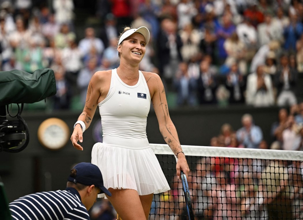 Do finále Wimbledonu pronikla vysmátá Markéta Vondroušová