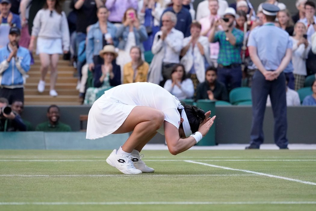 Tunisanka Ons Džabúrová se postaví Češce Marii Bouzkové a zkusí překazit její letošní wimbledonskou pohádku