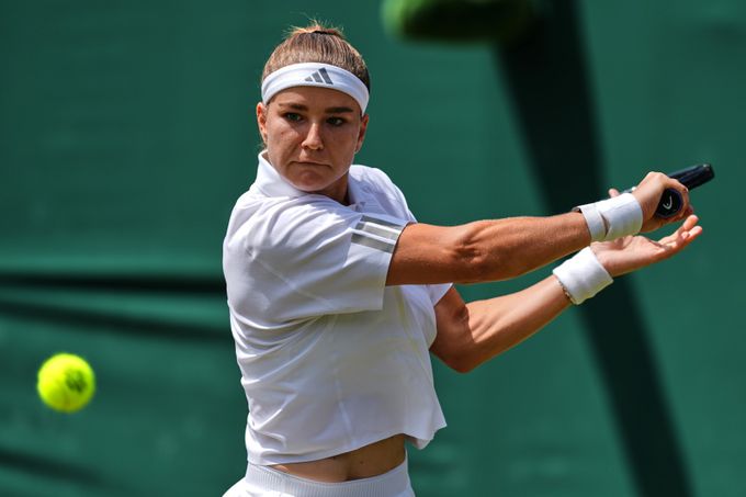 Wimbledon ONLINE: Muchová - Krejčíková 1:0. Český souboj o čtvrtfinále, vyrovnaný první set Wimbledon ONLINE: Muchová - Krejčíková 1:0. Český souboj o čtvrtfinále, vyrovnaný první set