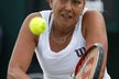 Barbora Záhlavová-Strýcová returnuje v osmifinále Wimbledonu proti Carolině Wozniacké