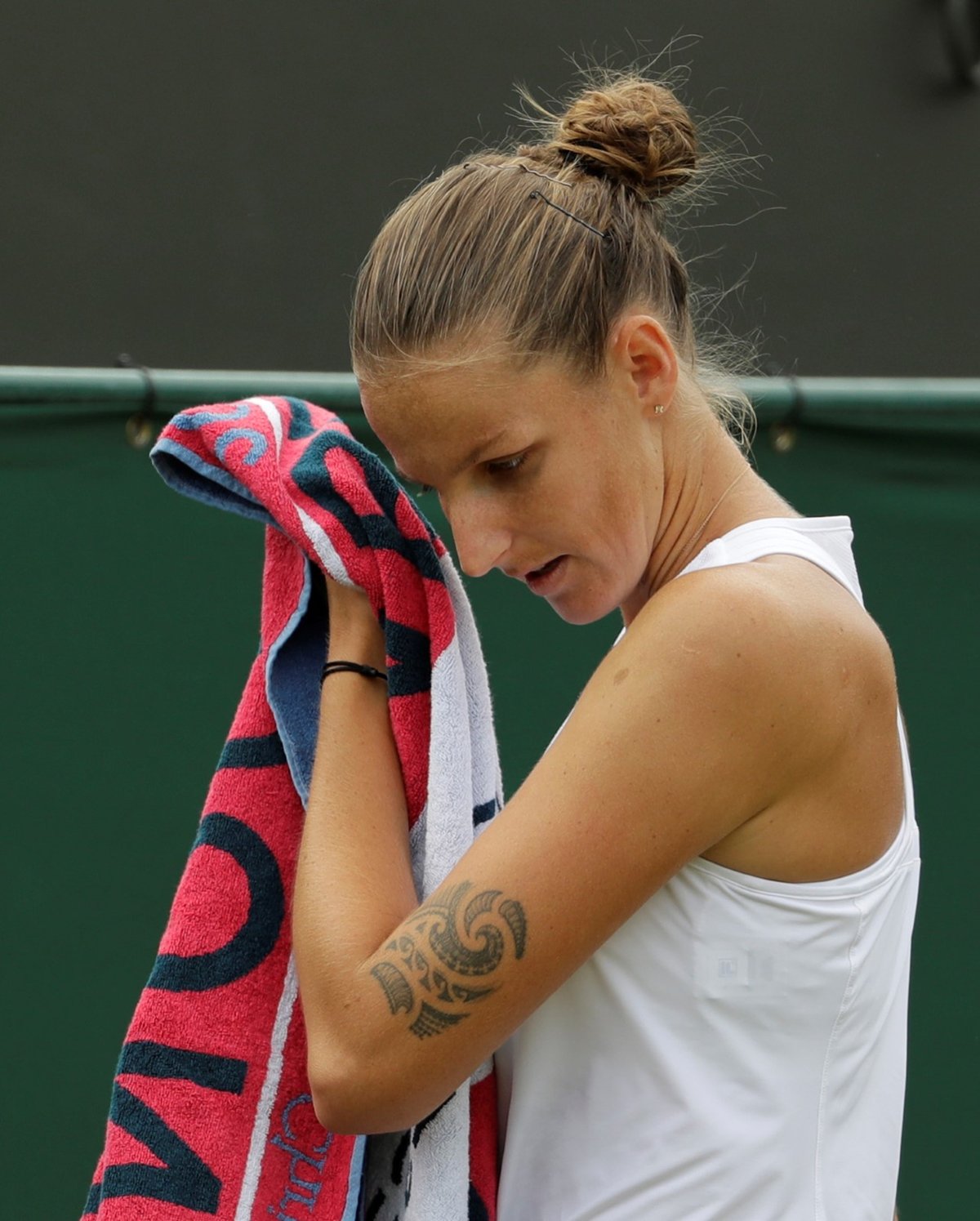 Česká tenistka Karolína Plíšková během osmifinále na Wimbledonu