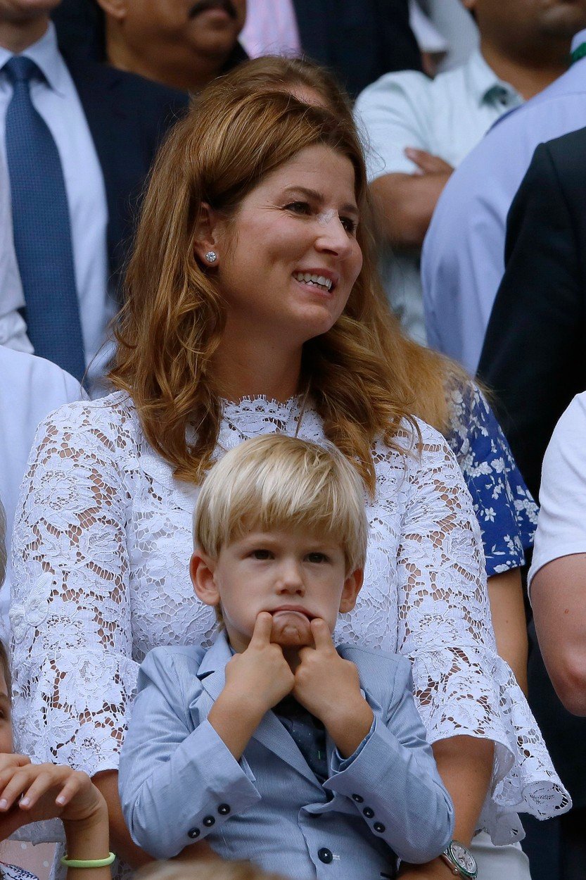 Nemají vůbec tušení, o co tady jde, smál se Roger Federer na konto svých tříletých synů, kteří sledovali jeho osmý triumf ve Wimbledonu