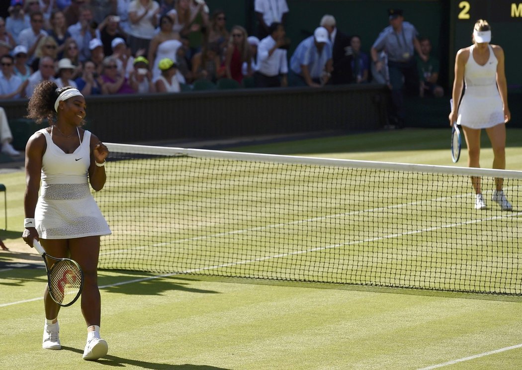 Semifinále Wimbledonu mělo nečekaně jasný průběh